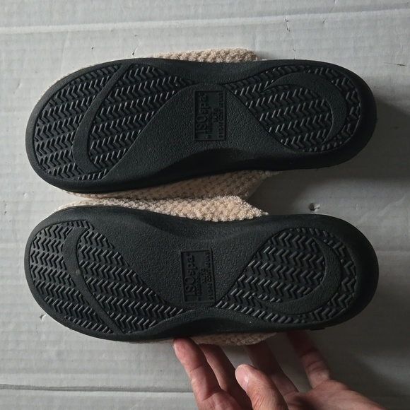 ISO Spa by Isotoner Women’s slippers Size 7 - Picture 5 of 8